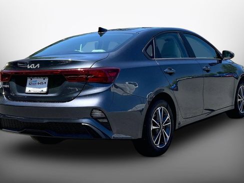 Used 2023 Kia Forte LXS w/ LXS Technology Package FWD image 14