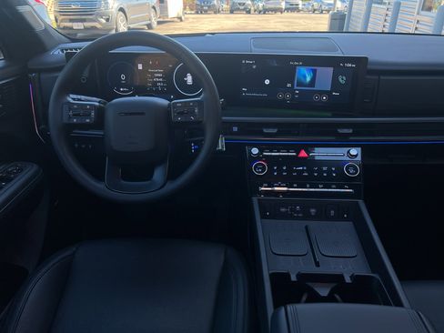 Used 2024 Hyundai Santa Fe Calligraphy image 17