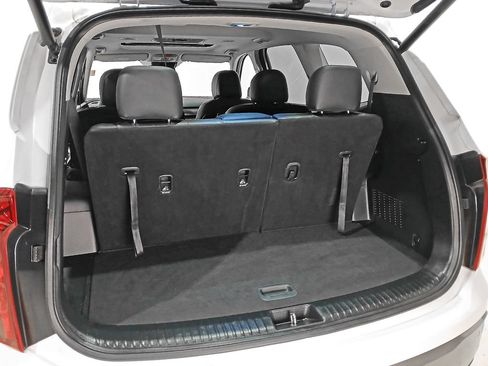 Used 2025 Kia Telluride S FWD image 8