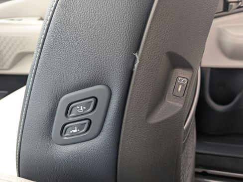 New 2026 Kia Carnival SX Prestige FWD image 20
