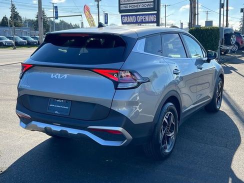 Certified 2024 Kia Sportage LX image 7