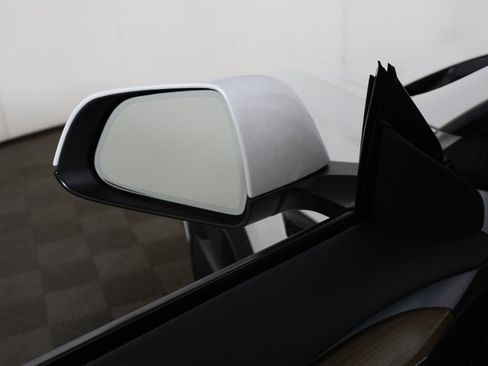 Used 2023 Tesla Model 3 Standard Range image 35