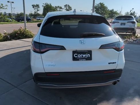 Used 2024 Honda HR-V Sport image 7