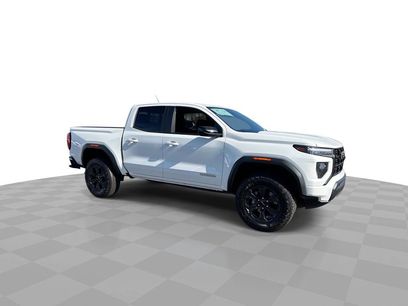 Used 2025 GMC Canyon Elevation