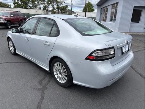 Used 2010 Saab 9-3 2.0T w/ Comfort Package FWD image 3