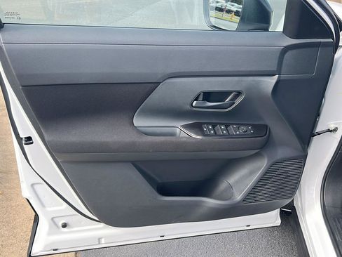 New 2026 Nissan Kicks S image 16