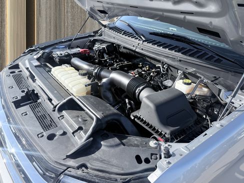 Used 2023 Ford Expedition Max Limited image 17