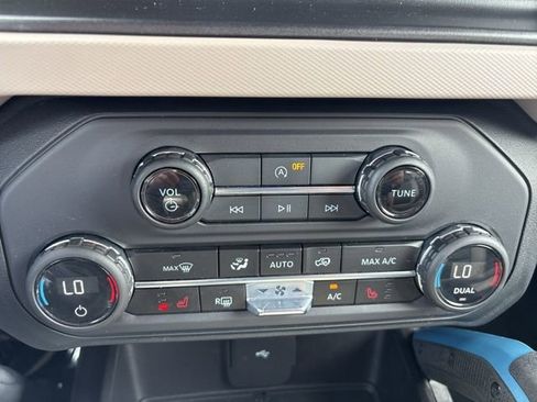 Used 2023 Ford Bronco Wildtrak AWD/4WD image 25