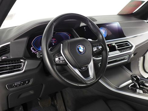 Certified 2022 BMW X5 xDrive45e image 28