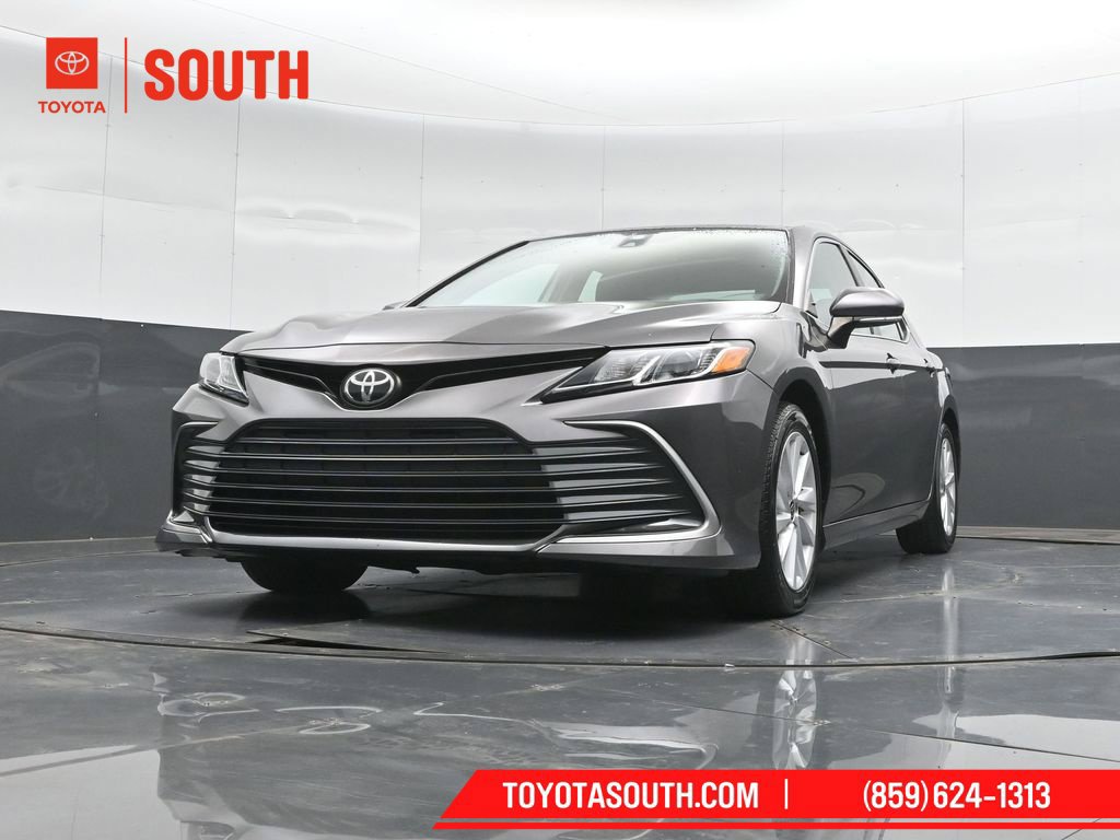 Used 2022 Toyota Camry LE FWD image 37