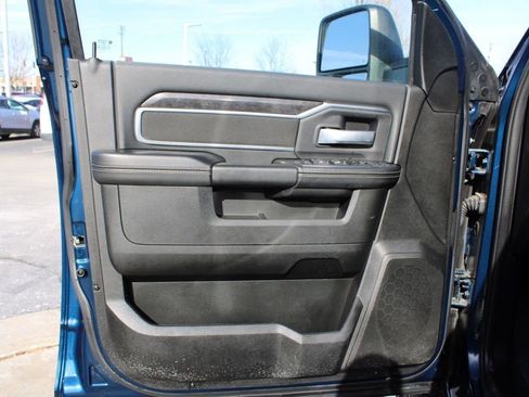 Used 2024 RAM 2500 Big Horn w/ Bed Utility Group image 18