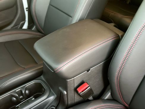 New 2025 Jeep Wrangler Unlimited Rubicon image 21