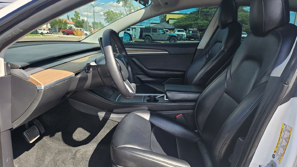 Used 2022 Tesla Model 3 Standard Range RWD image 27
