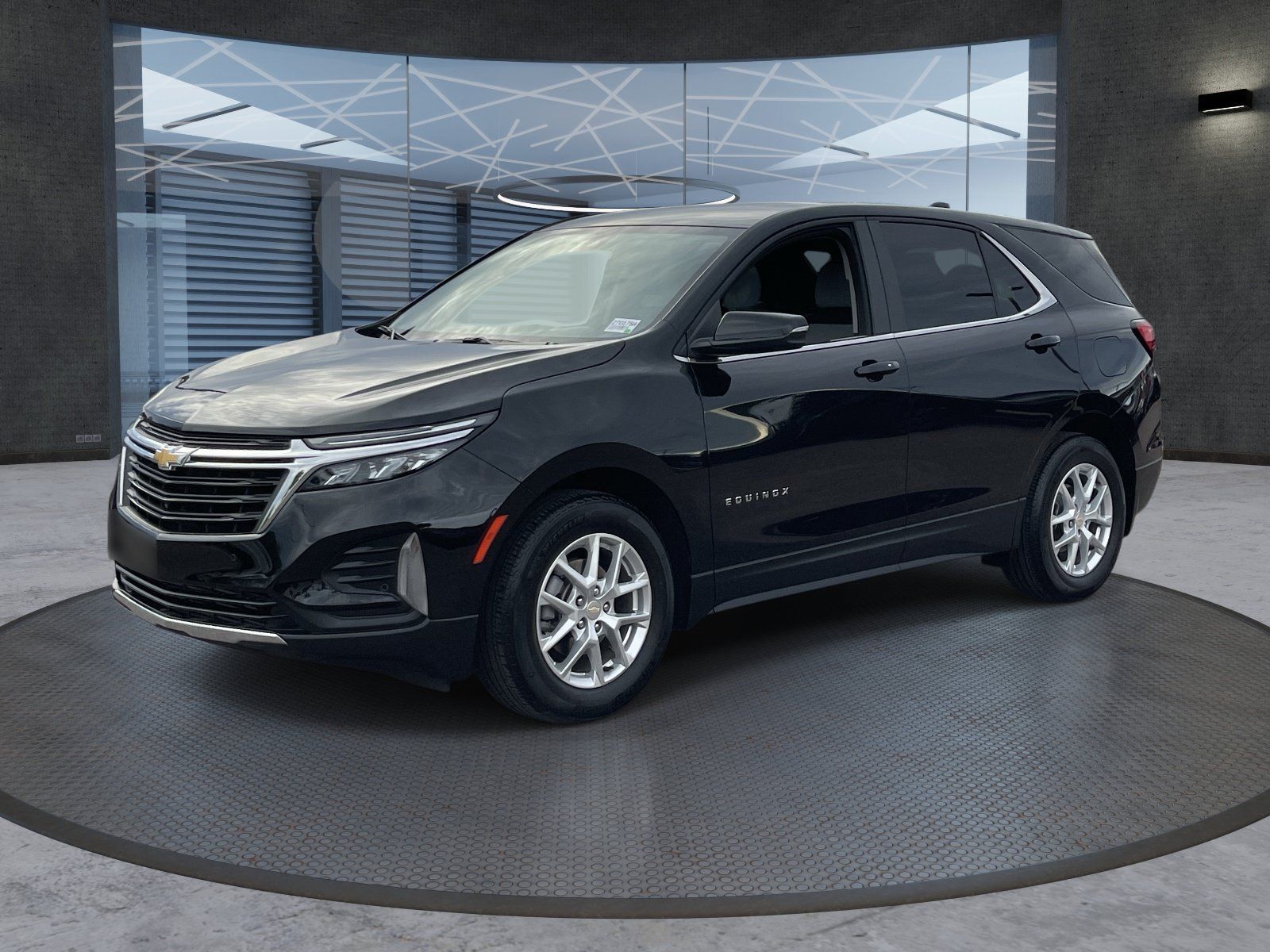 Used 2024 Chevrolet Equinox LT FWD image 2