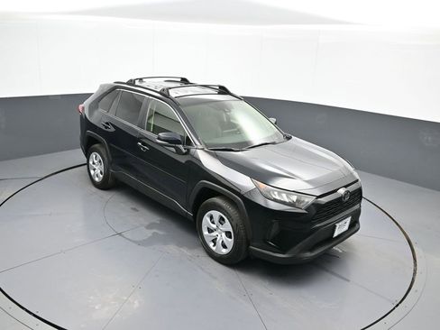 Used 2019 Toyota RAV4 LE image 34