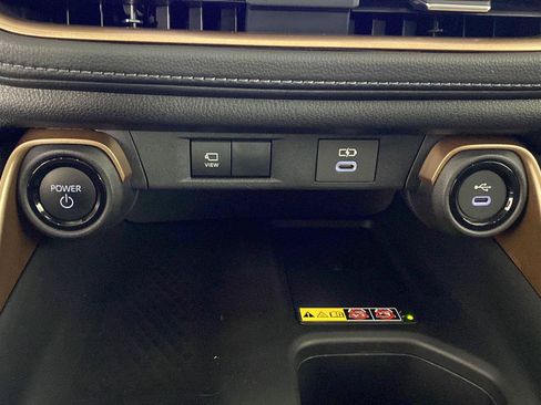 Used 2025 Toyota Grand Highlander AWD Hybrid image 6