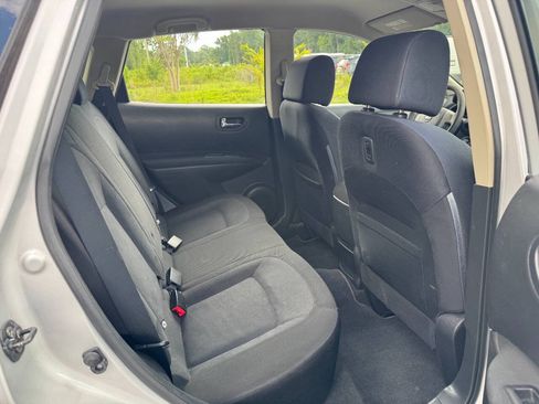 Used 2015 Nissan Rogue S FWD image 15
