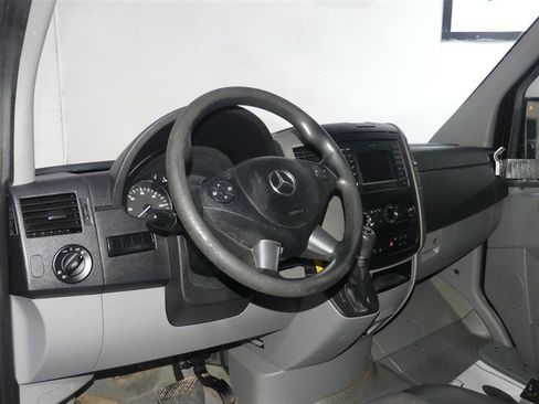 Used 2016 Mercedes-Benz Sprinter 3500 image 21