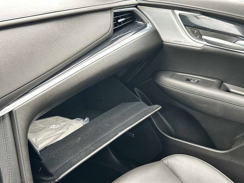 Certified 2025 Cadillac XT5 Premium Luxury w/ LPO, Floor Liner Package AWD/4WD image 33