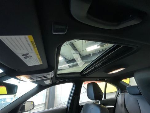 Used 2018 BMW 330i Sedan image 13