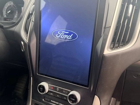 Used 2024 Ford Edge SEL w/ Convenience Package AWD/4WD image 9