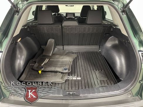 Used 2022 Toyota Corolla Cross LE image 24