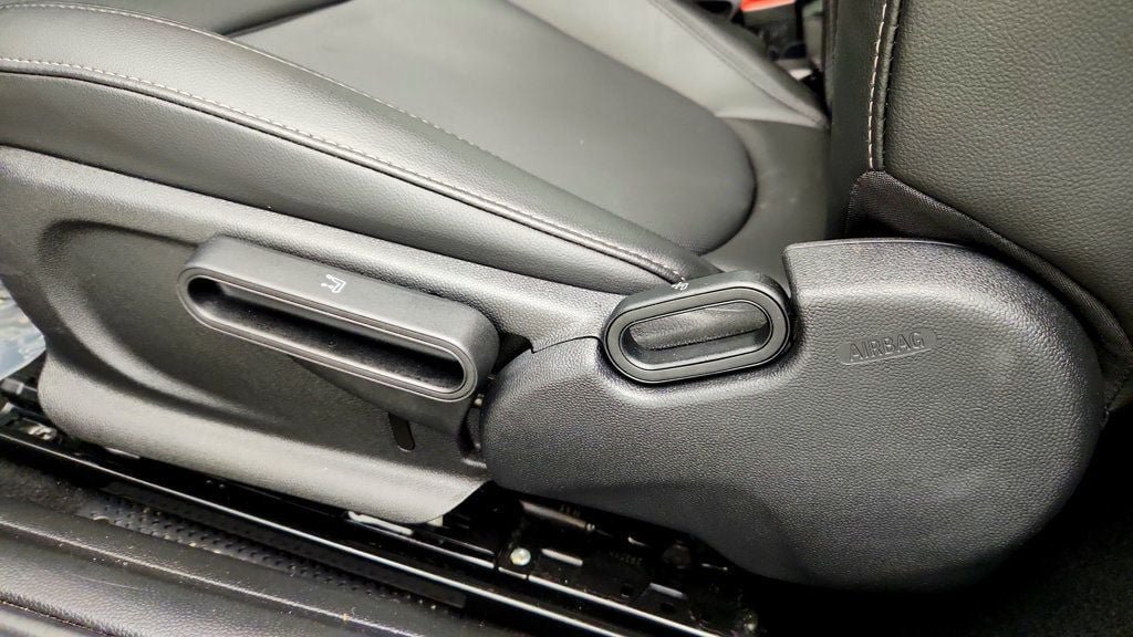 Used 2019 MINI Cooper S w/ Premium Package FWD image 13