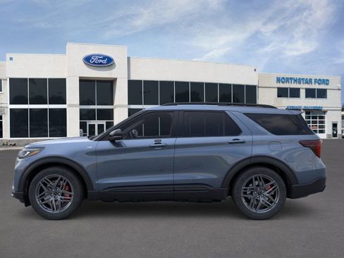 New 2026 Ford Explorer ST-Line w/ ST-Line Street Pack image 3