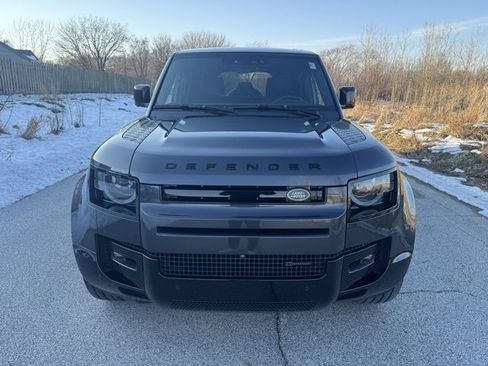 Used 2023 Land Rover Defender 110 X-Dynamic SE image 2