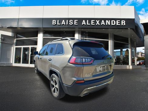 Used 2019 Jeep Cherokee Limited AWD/4WD image 6