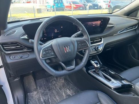 Used 2024 Buick Envista Sport Touring w/ Convenience I Package image 9