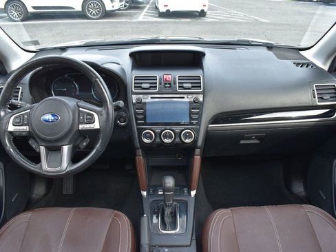 Used 2017 Subaru Forester 2.5i Touring AWD/4WD image 28