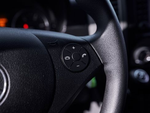 Used 2018 Mercedes-Benz Sprinter 2500 image 58