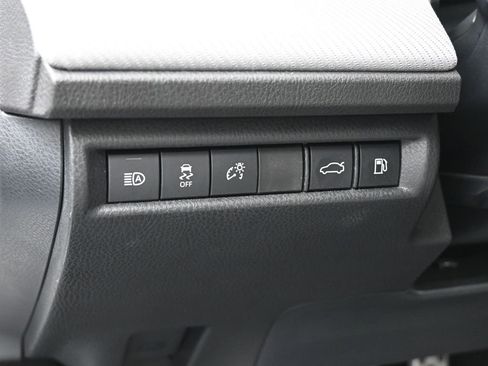 Used 2026 Toyota Camry SE w/ Convenience Package image 15