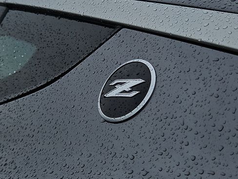 Used 2024 Nissan Z Performance w/ Floor Mat Package RWD image 30