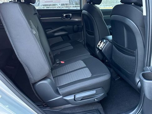 New 2026 Kia Sorento LX image 12
