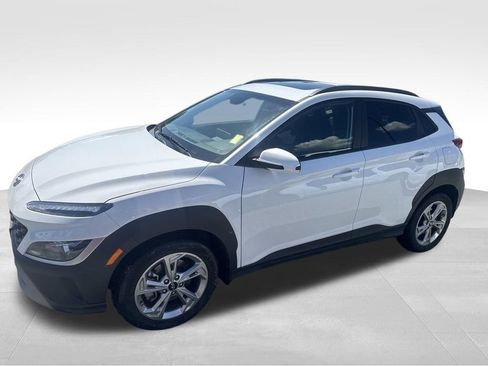 Used 2022 Hyundai Kona SEL w/ Convenience Package AWD/4WD image 2