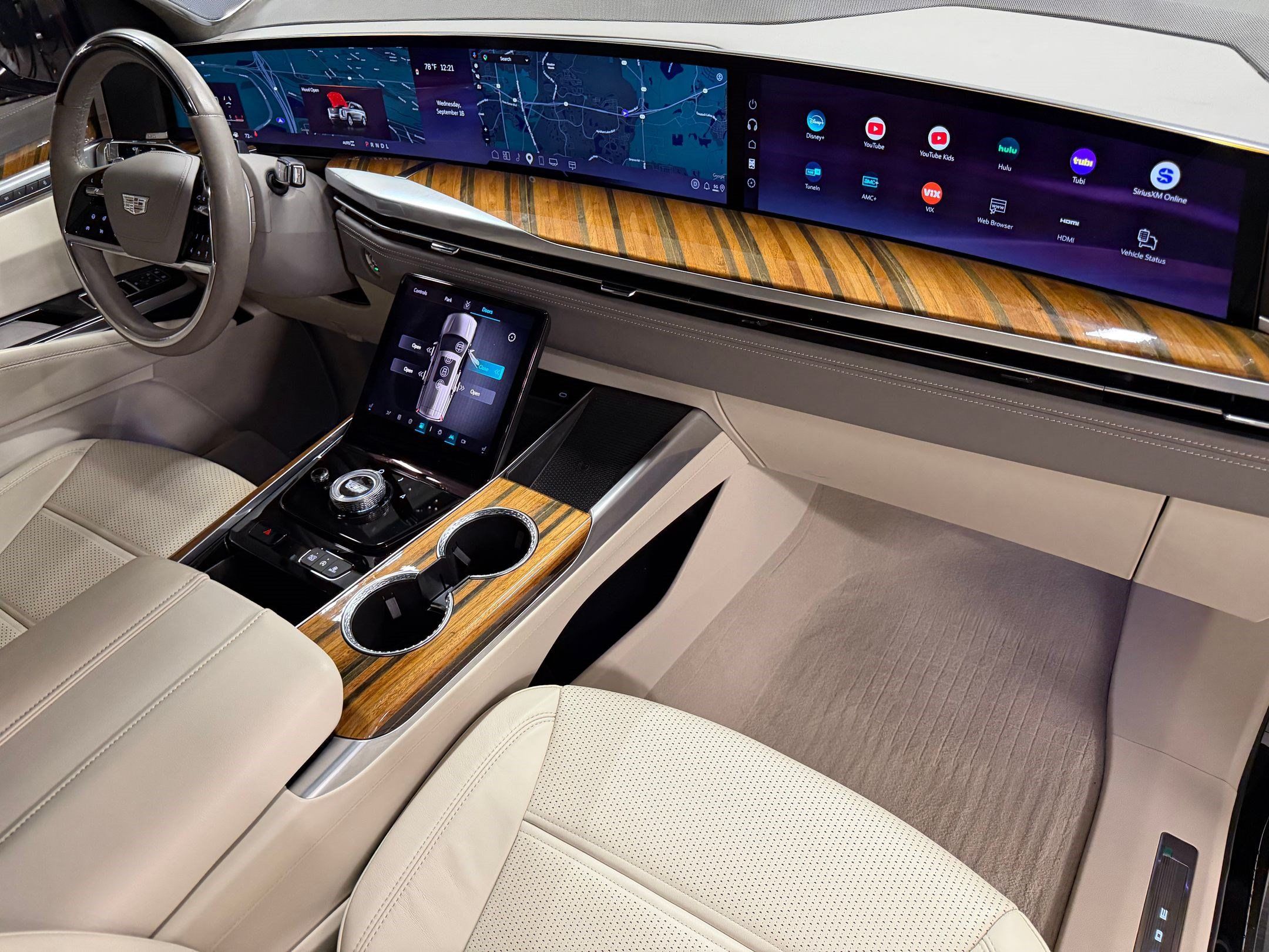 Certified 2025 Cadillac Escalade Sport Platinum w/ LPO, ONYX Package AWD/4WD image 61