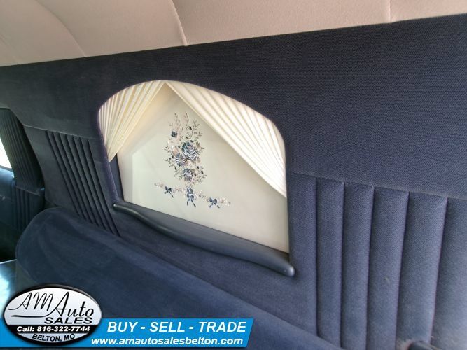 Used 2004 Cadillac De Ville Hearse FWD image 16