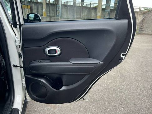 Used 2018 Kia Soul + image 45