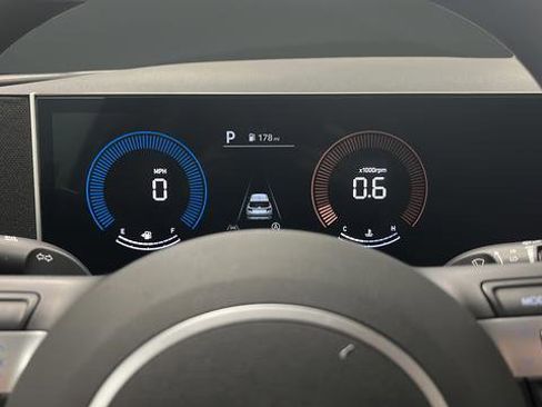 Used 2025 Hyundai Tucson SEL image 17