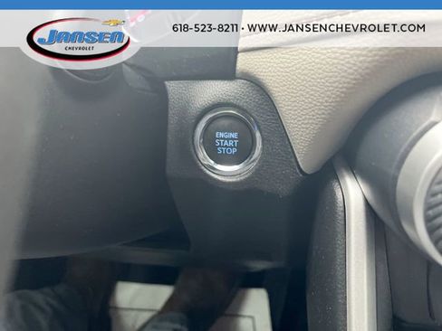 Used 2020 Toyota RAV4 XLE w/ Convenience Package image 16