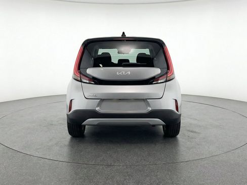 Used 2025 Kia Soul LX w/ LX Technology Package FWD image 7