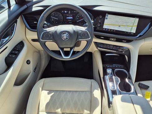 Used 2023 Buick Envision Avenir AWD/4WD image 3
