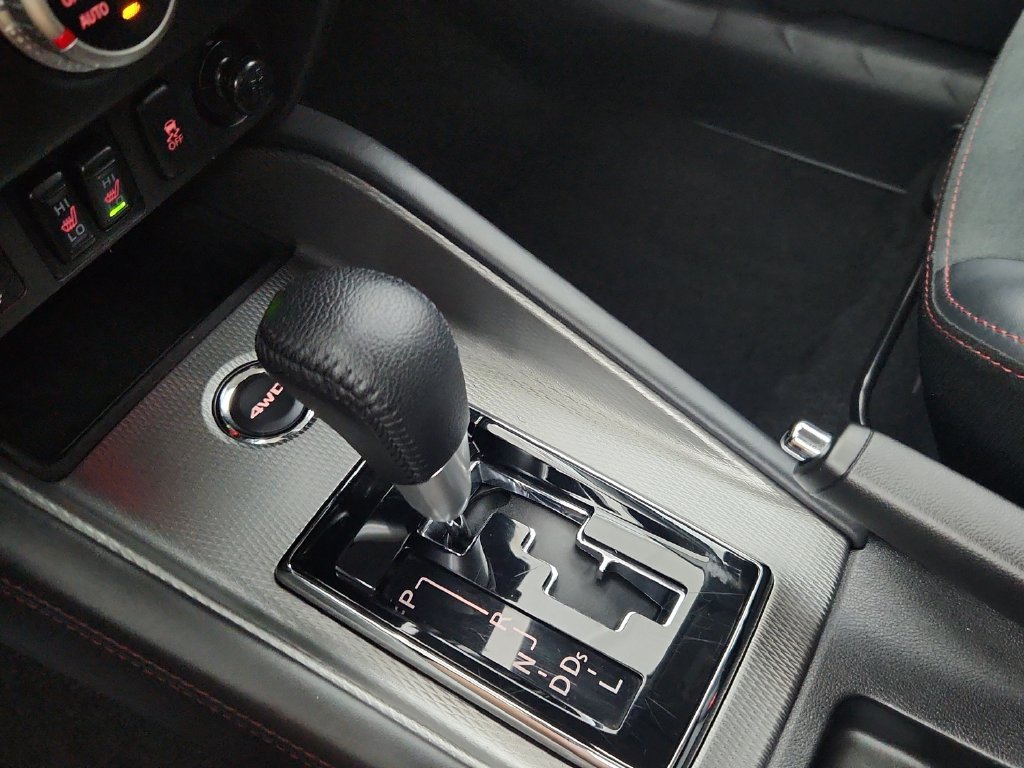 Used 2025 Mitsubishi Outlander Sport SE AWD/4WD image 29