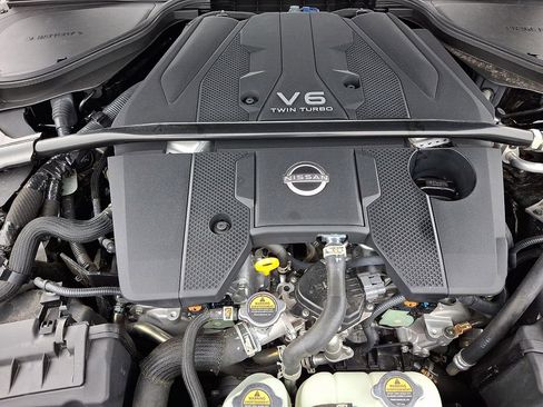 Certified 2025 Nissan Z Performance w/ Floor Mat Package RWD image 25