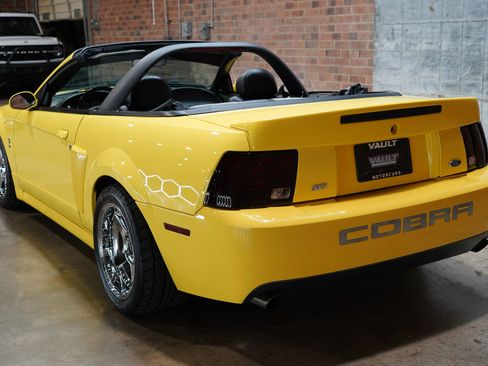 Used 2003 Ford Mustang Cobra image 15