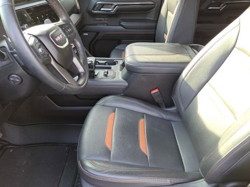 Used 2023 GMC Sierra 1500 AT4 w/ Technology Package image 15