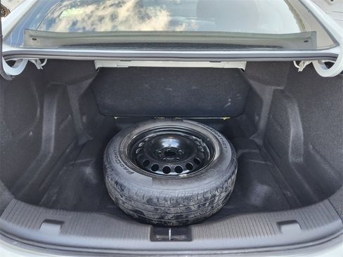 Used 2019 Chevrolet Cruze LS image 27