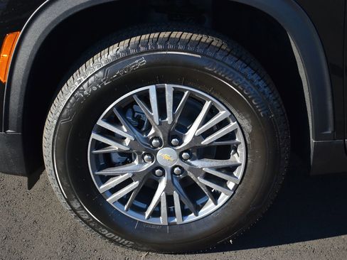 New 2026 Chevrolet Traverse LT w/ LPO, Floor Liner Package image 11